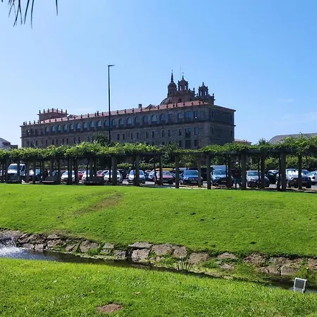 Morin Grey Casa En El Corazon De La Ribeira Sacra Сasa de vacaciones Monforte De Lemos