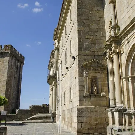 Morin Grey Casa En El Corazon De La Ribeira Sacra Сasa de vacaciones Monforte De Lemos